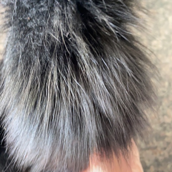 Fox Fur Collar - Picture 3 of 7